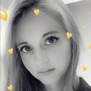 Meet your Posher, Alesha